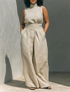 Set consisting of a sleeveless blouse and wide-leg Pants