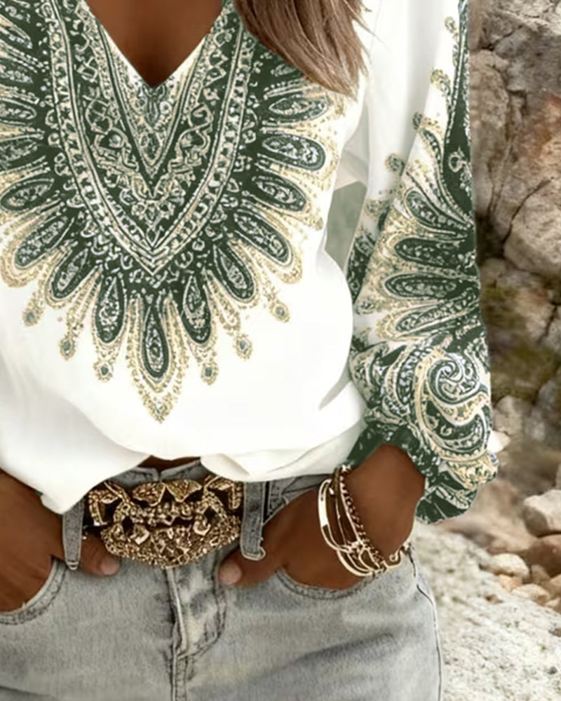 Karen | Top with V-Neck and Retro Print