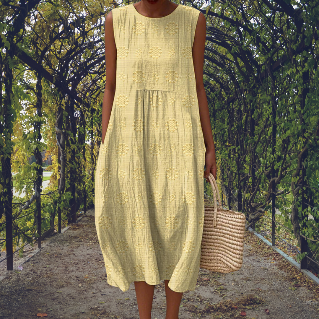 Kira | Elegant sleeveless dress with pockets